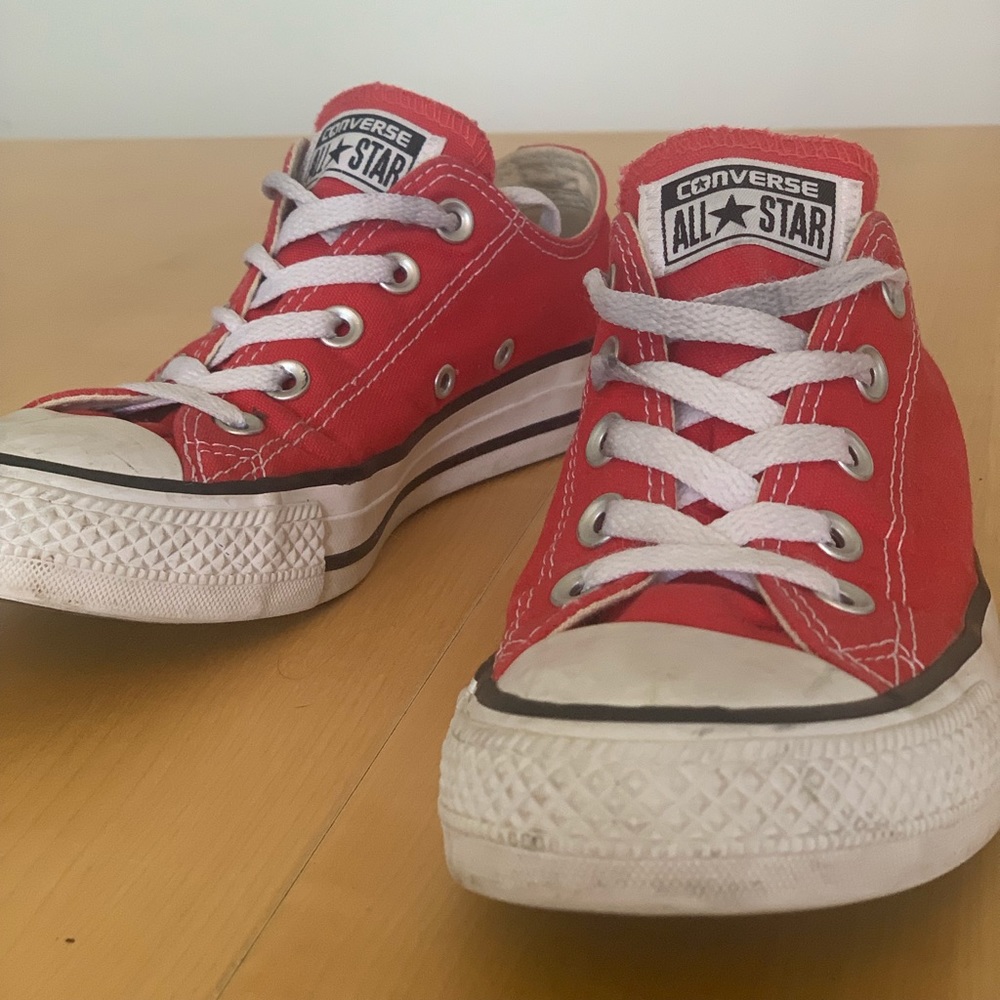♥️Red Converse! ♥️